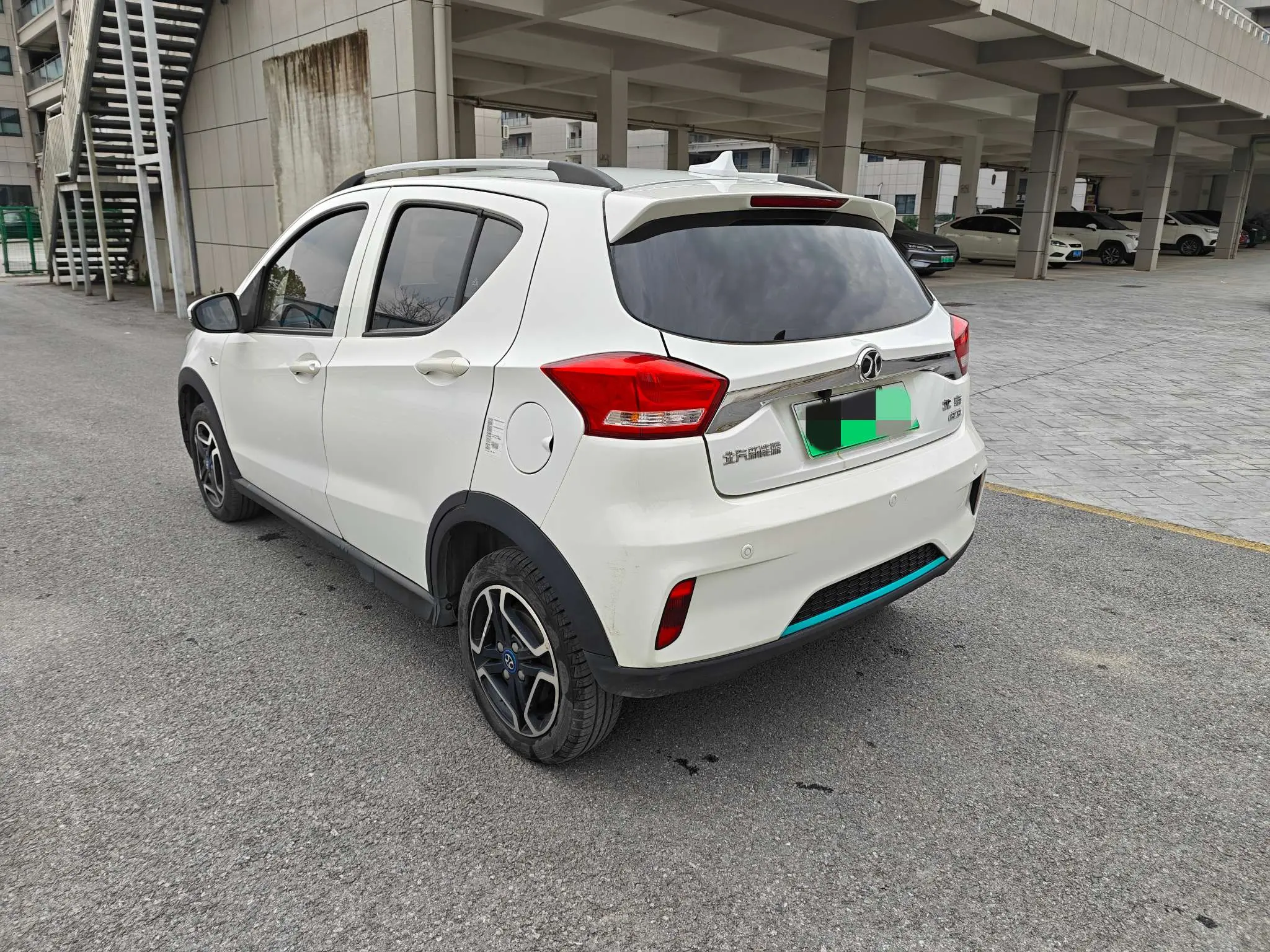 BAIC New Energy EC  из Китая