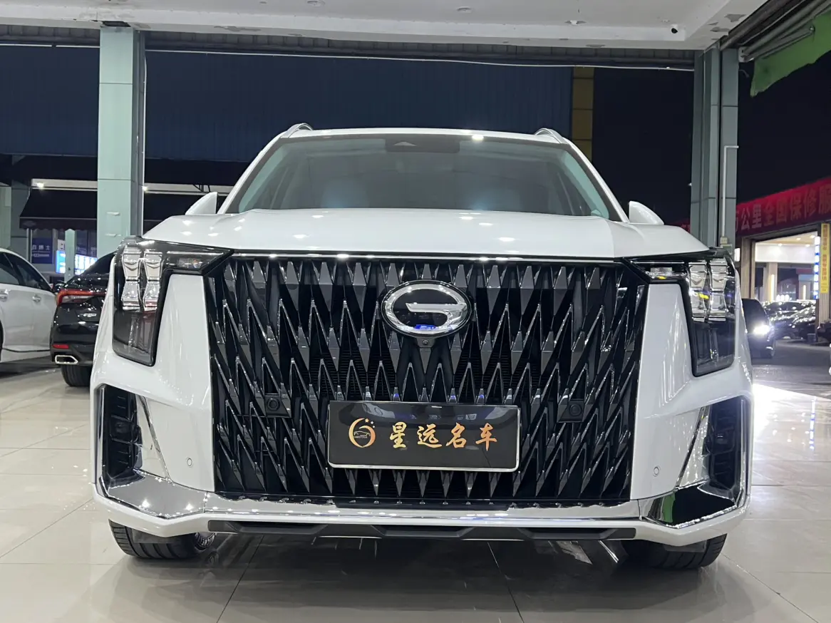 GAC Trumpchi GS8  из Китая