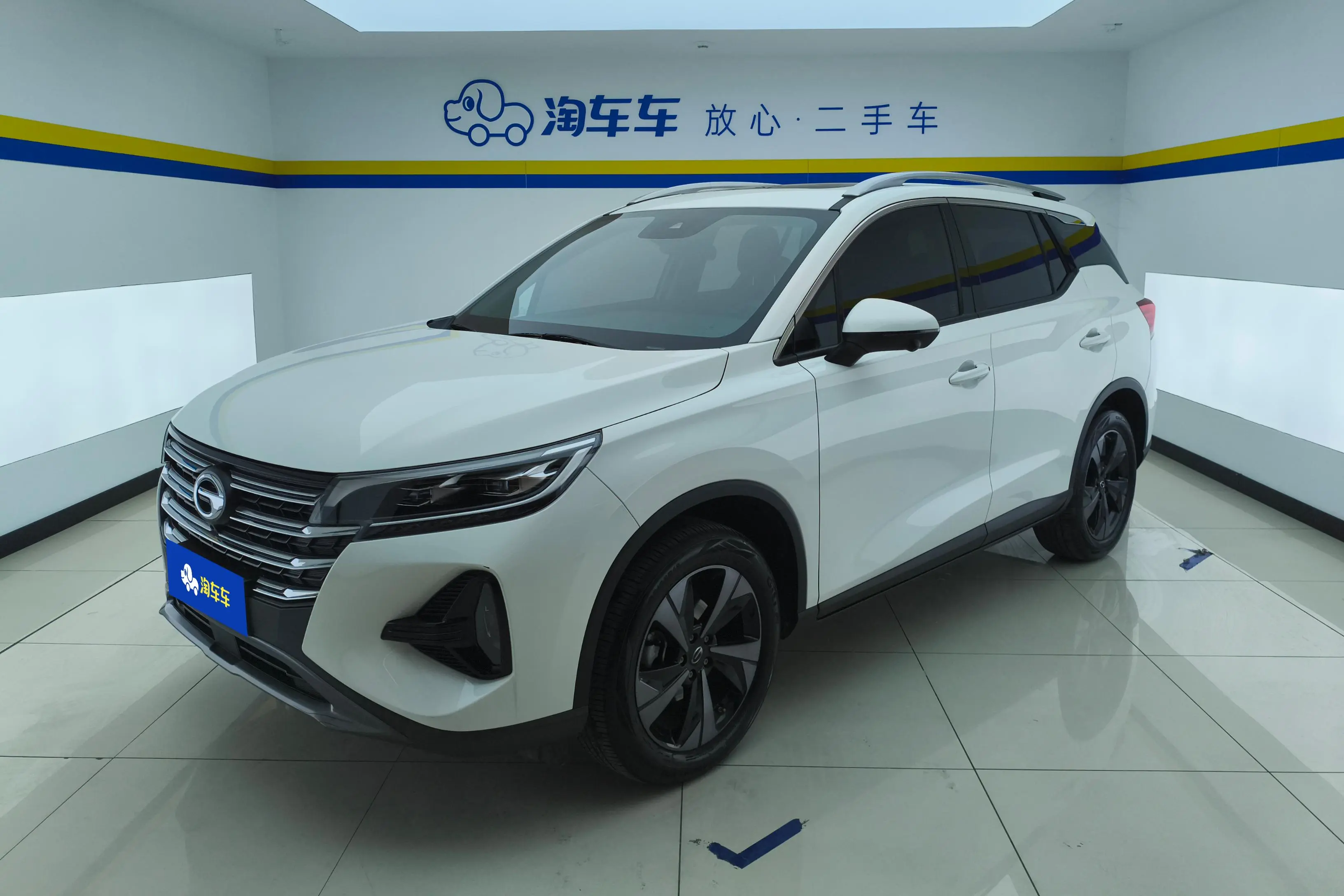 GAC Trumpchi GS4  из Китая