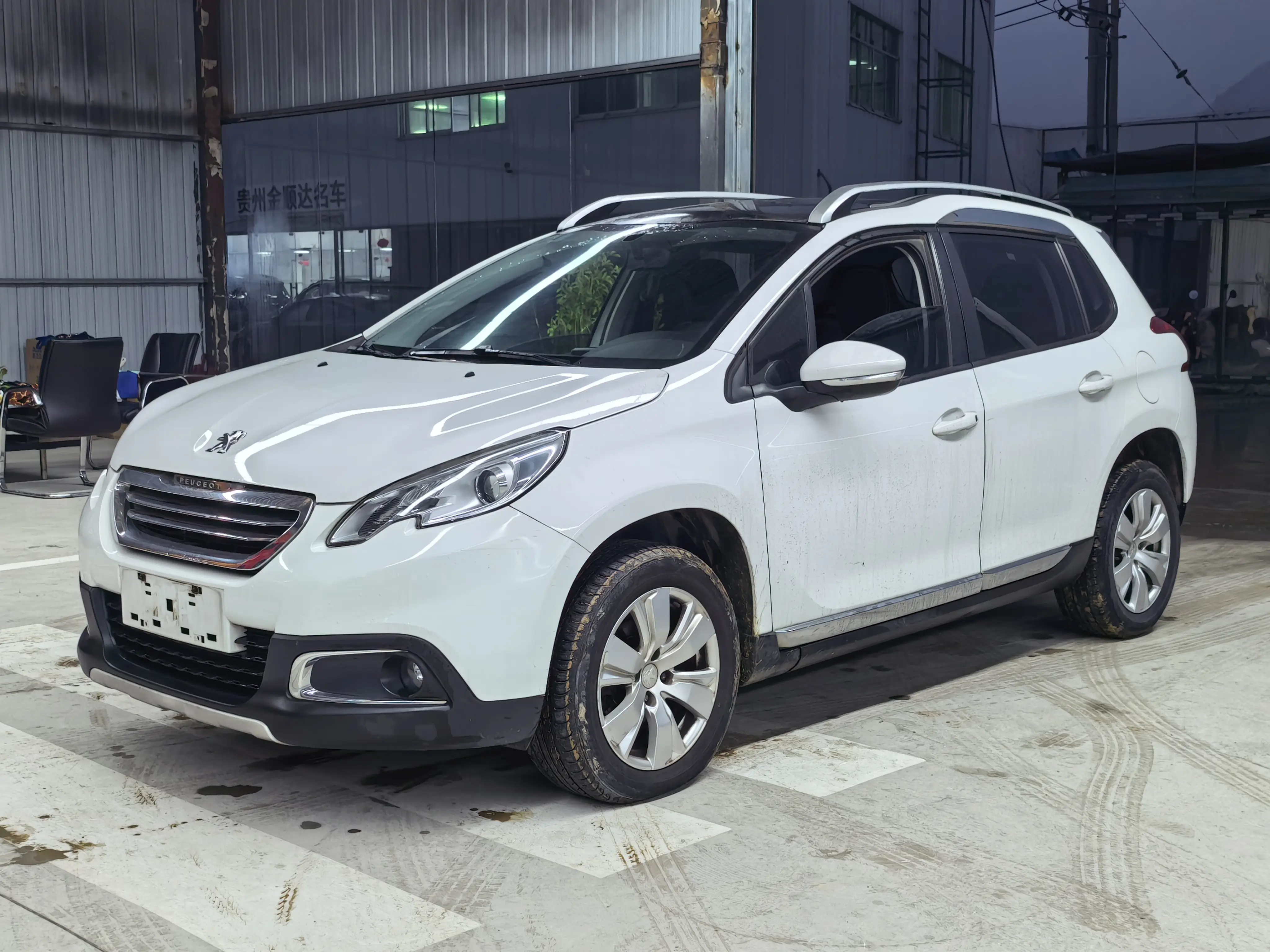 Peugeot 2008  из Китая