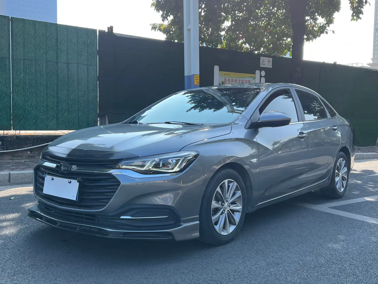 Chevrolet Monza (Cruze)  из Китая