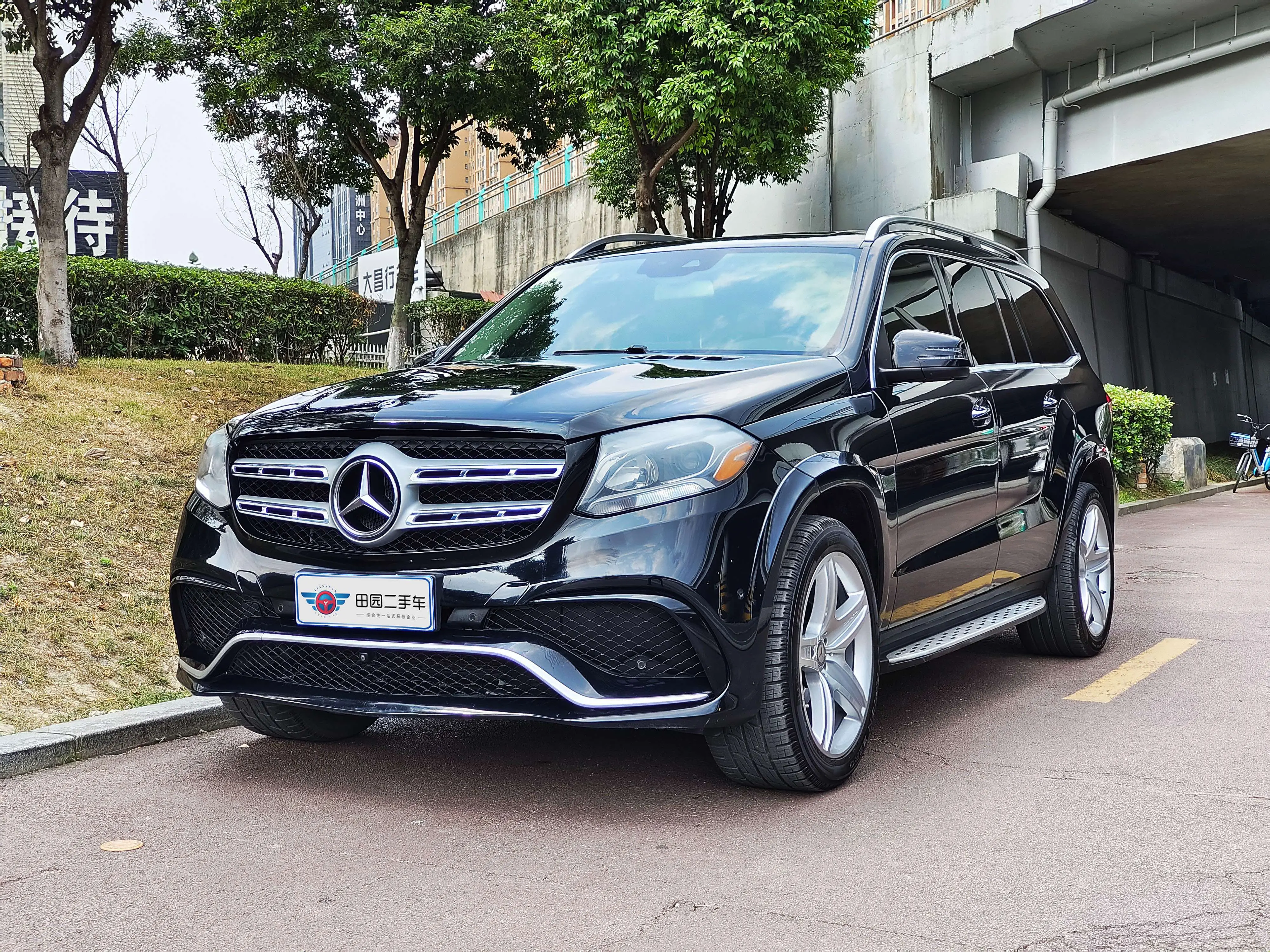 Mercedes-Benz Mercedes Benz GLS