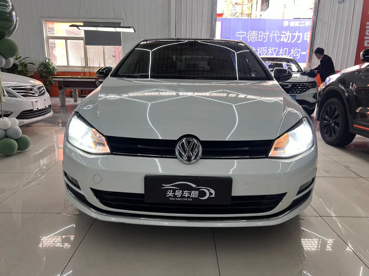 Volkswagen Golf  из Китая