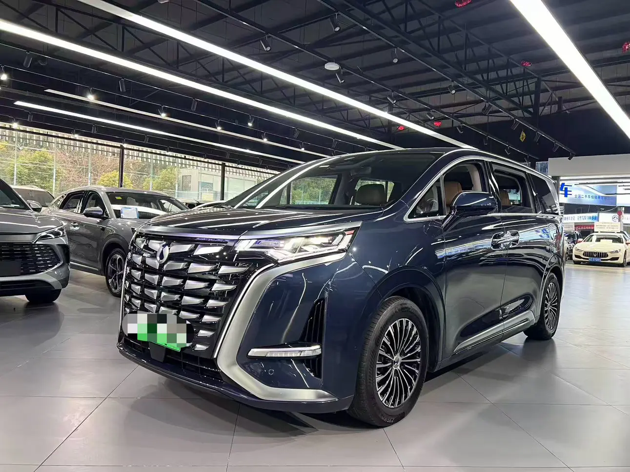 Denza D9 DM  из Китая