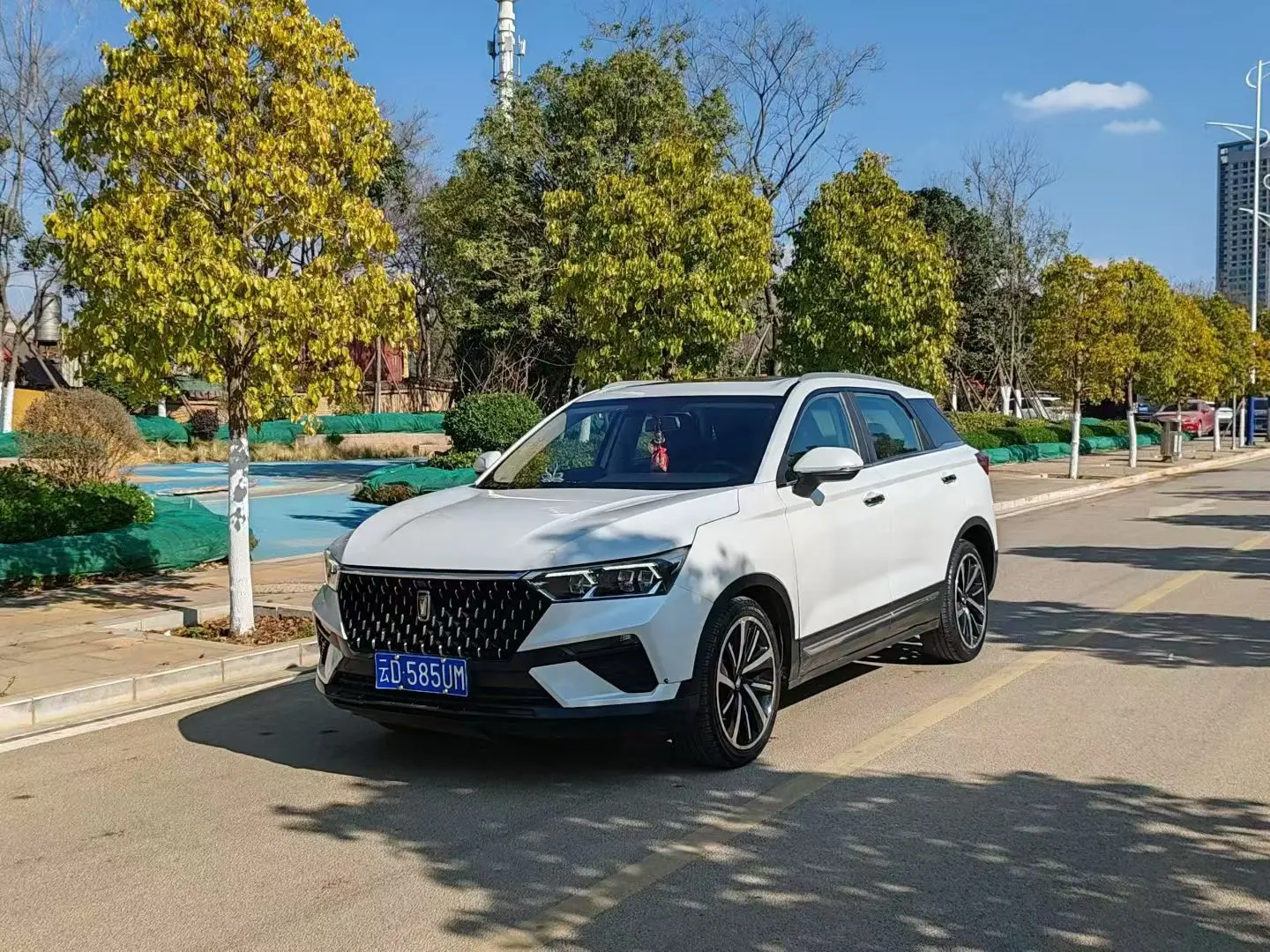 FAW Bestune T77 (Besturn T77)  из Китая