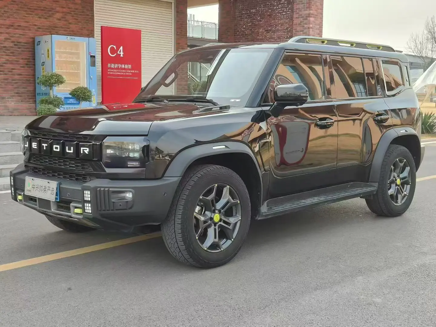 Jetour Jet Traveler  из Китая