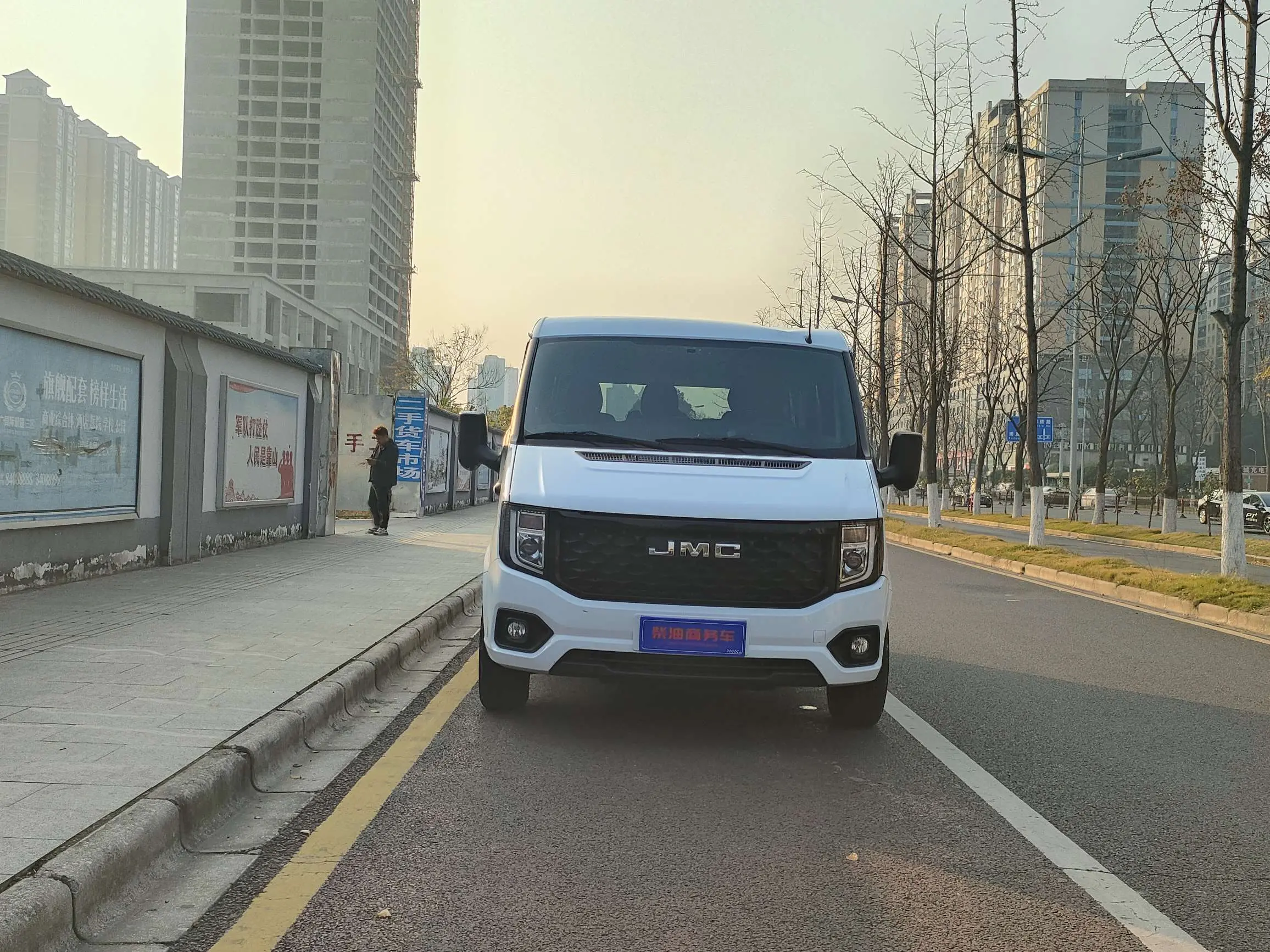 Jiangling Fushun  из Китая