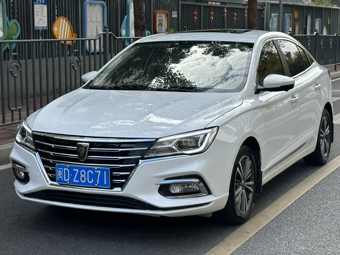 Roewe i5  из Китая