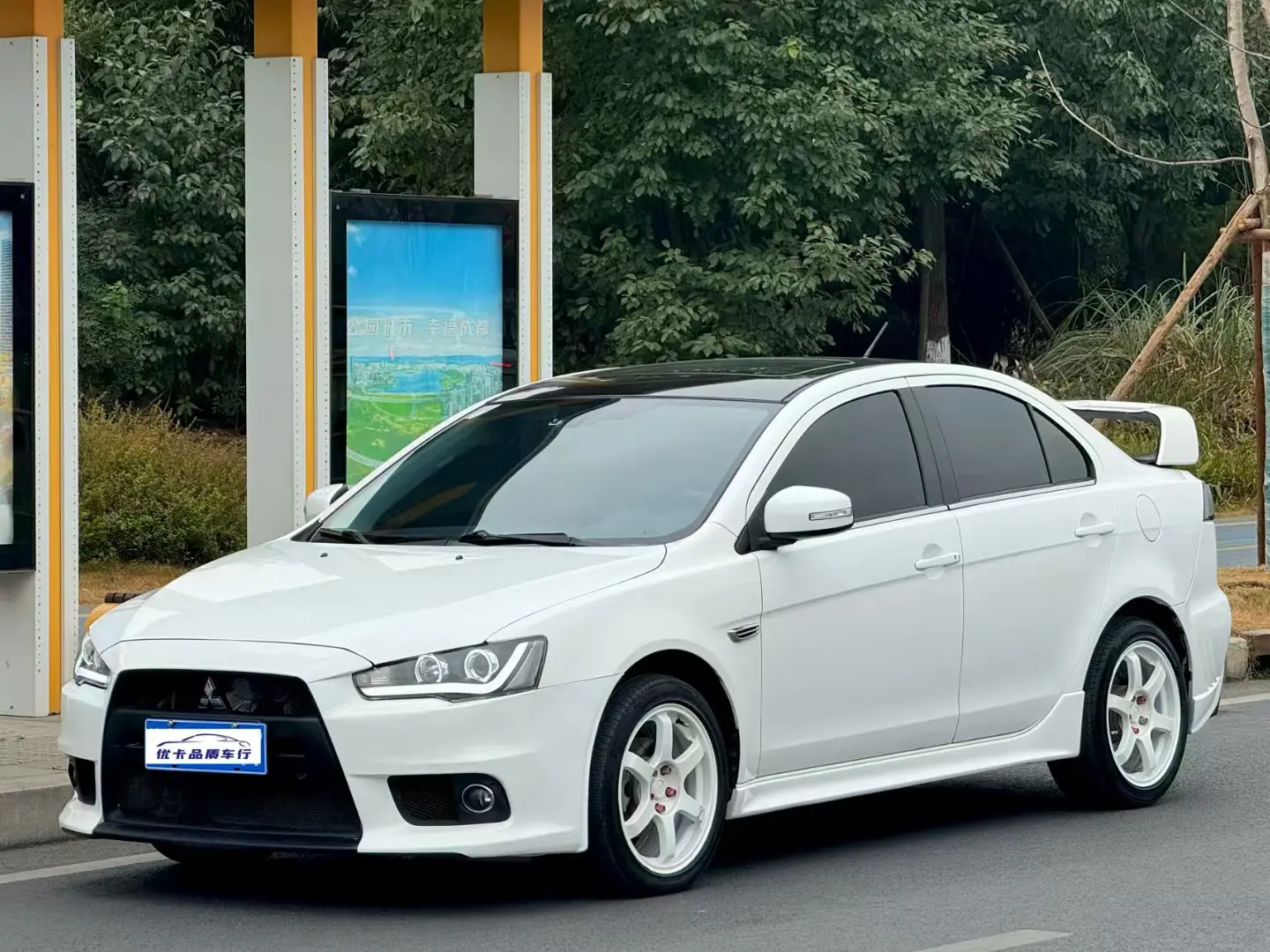 Mitsubishi Winged God  из Китая