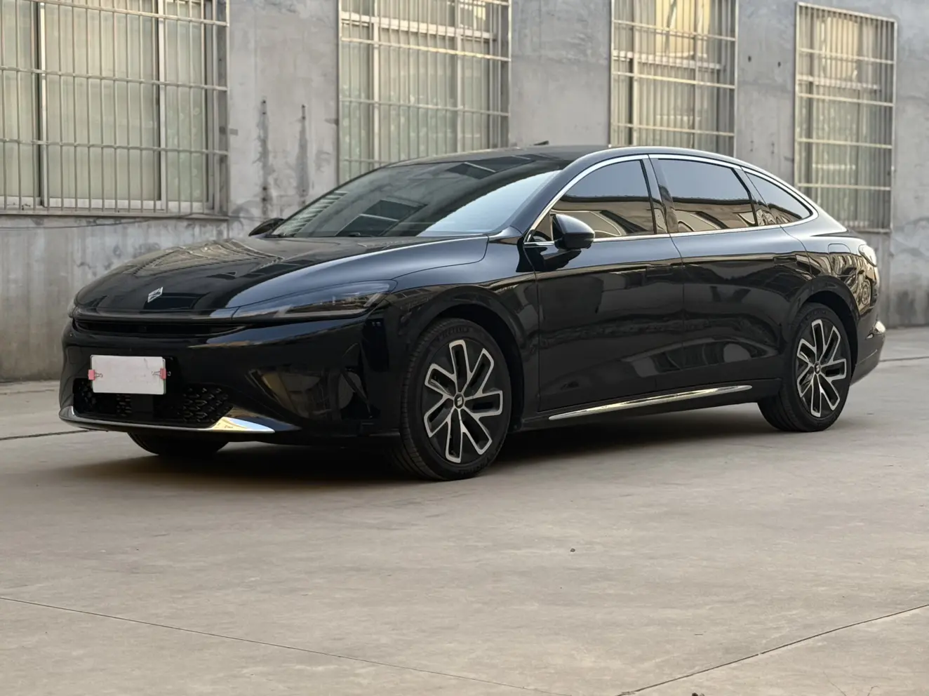 Baojun Enjoy PHEV  из Китая