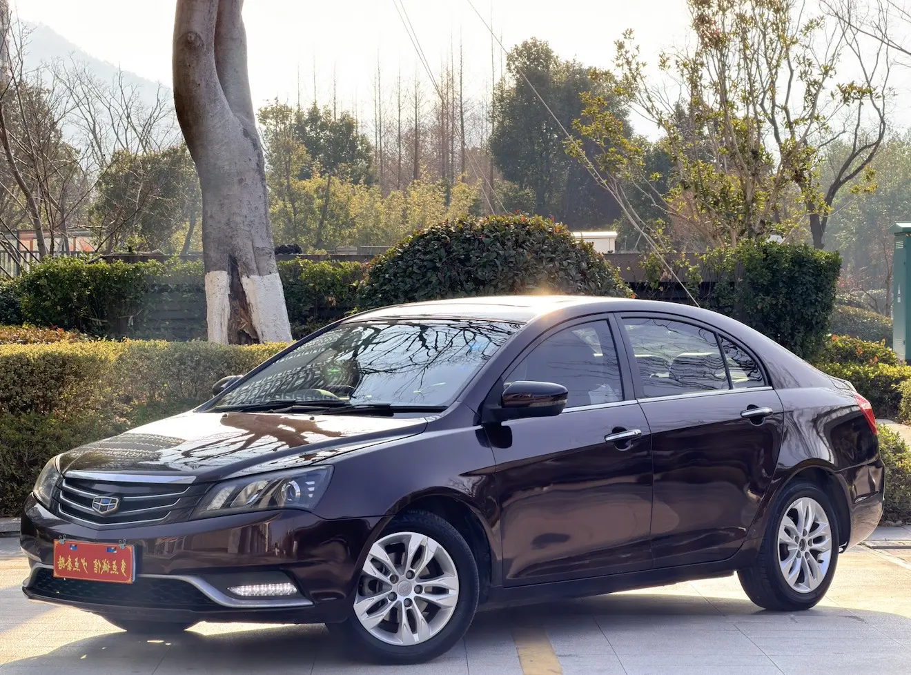 Geely Emgrand  из Китая