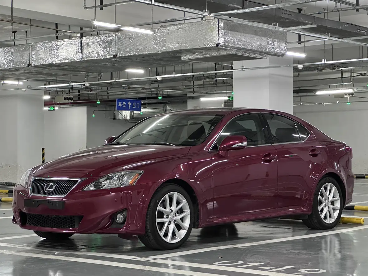 Lexus IS  из Китая