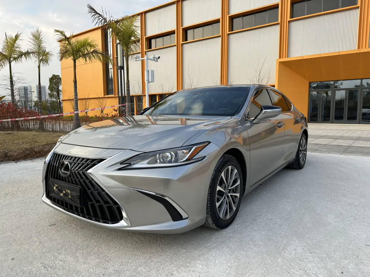 Lexus ES