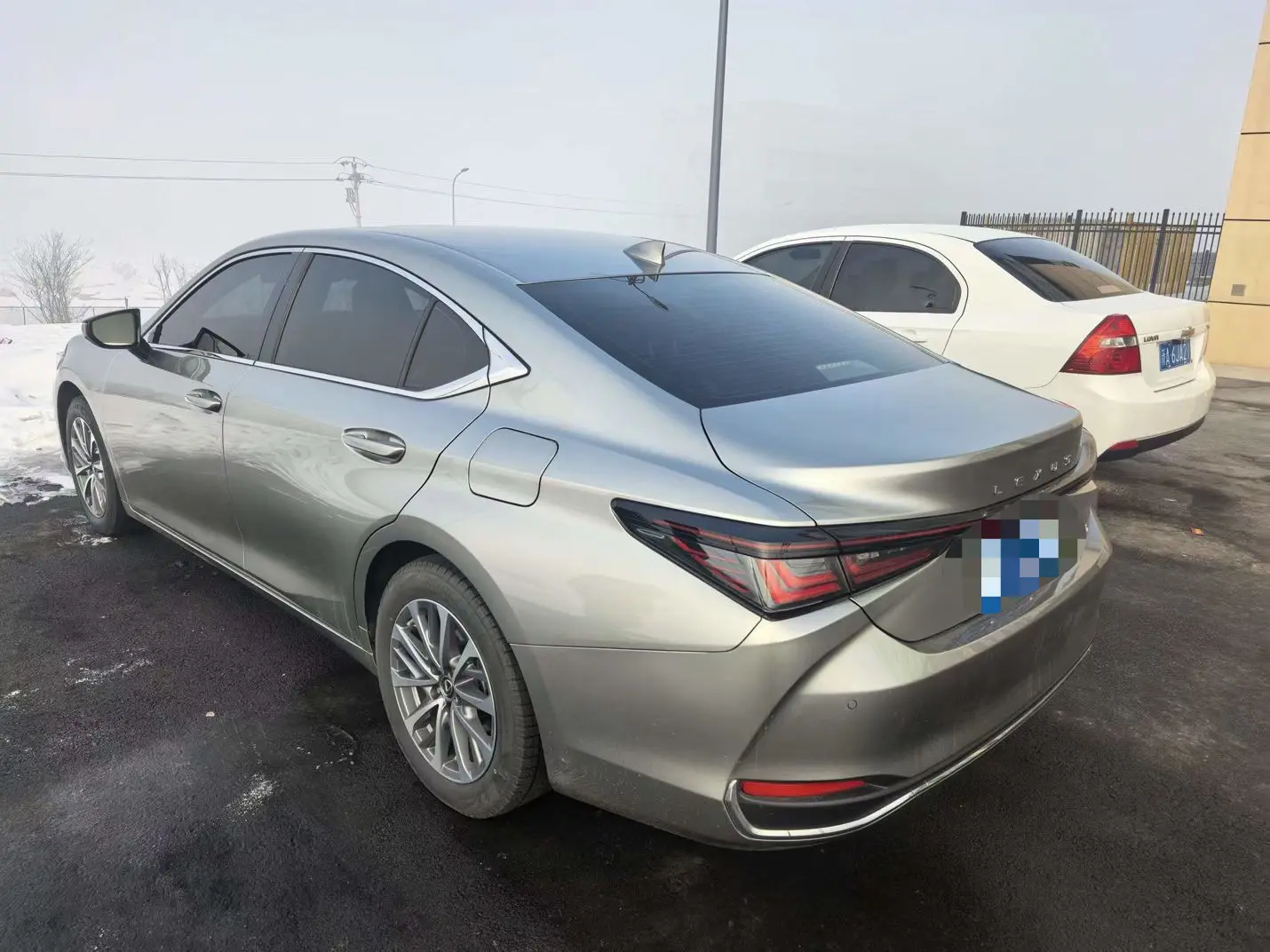 Lexus ES  из Китая