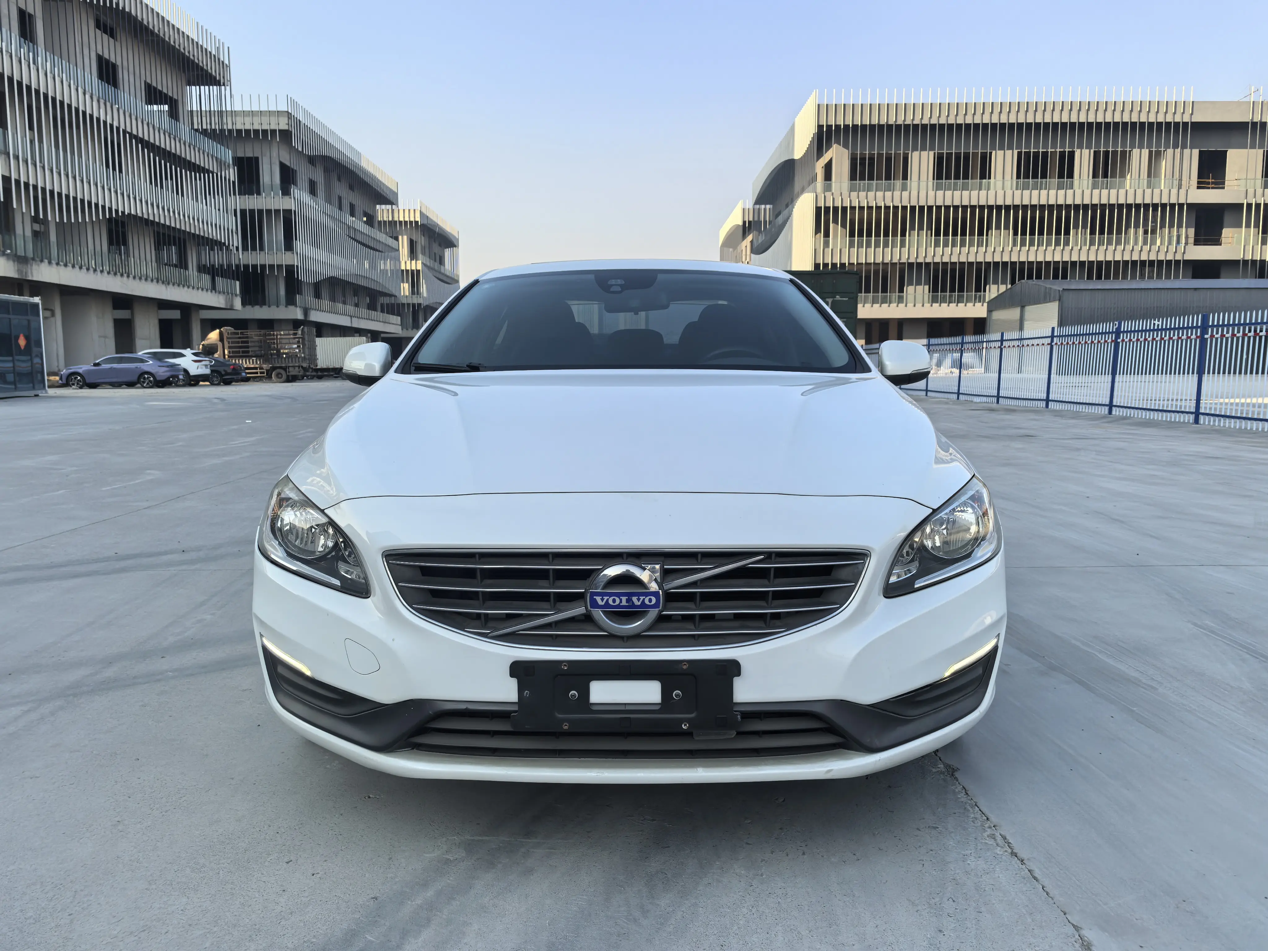 Volvo S60  из Китая