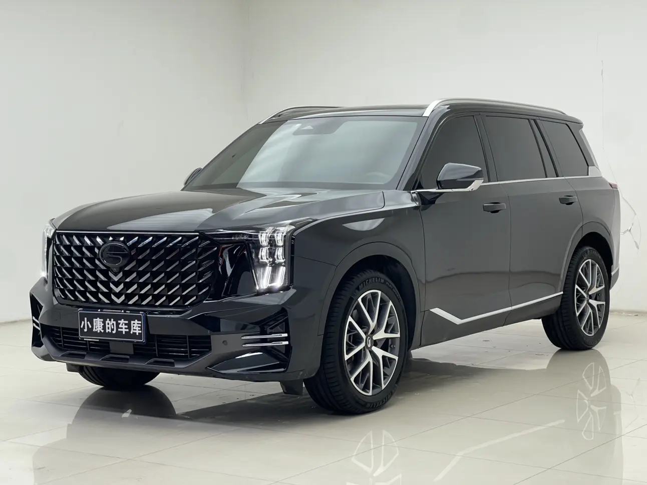 GAC Trumpchi GS8  из Китая