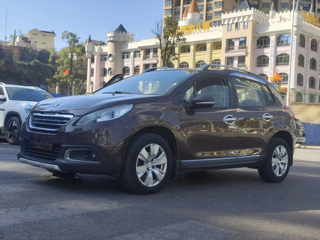 Peugeot 2008  из Китая