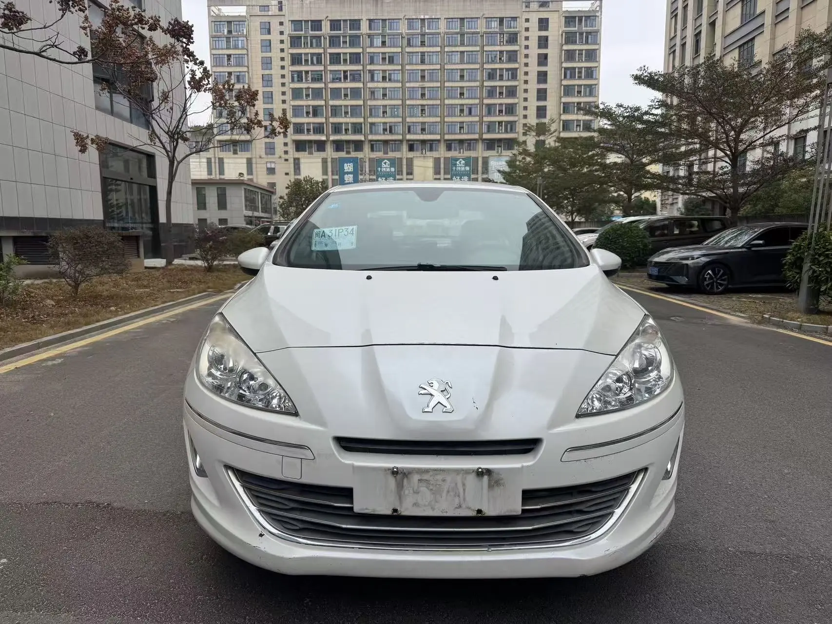 Peugeot 408  из Китая