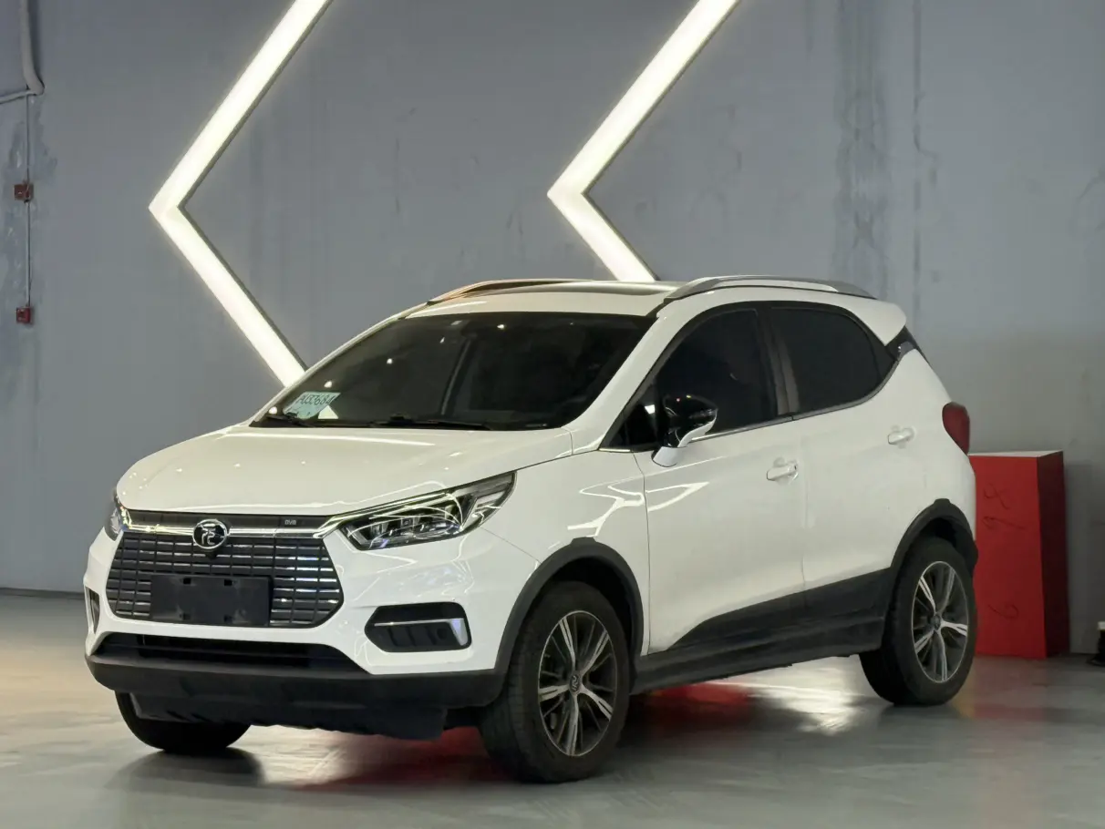 BYD Yuan EV  из Китая