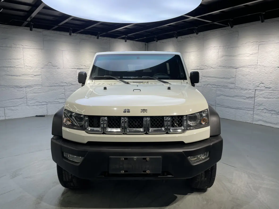 BAIC Beijing Off-road BJ40  из Китая
