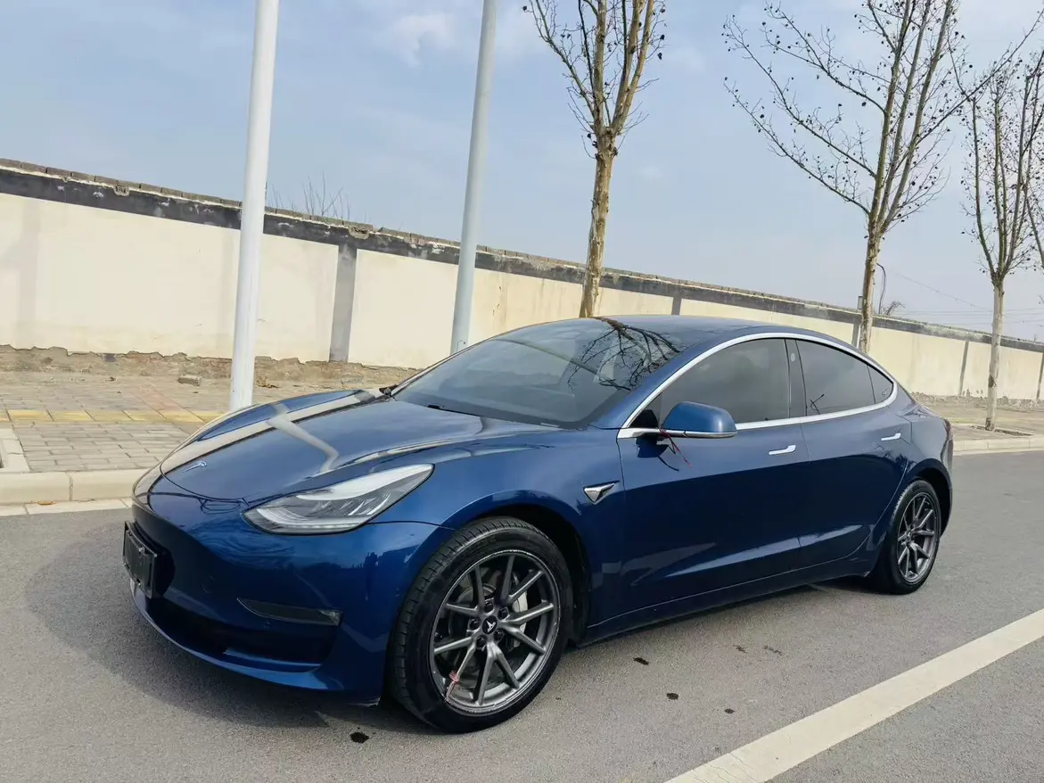 Tesla Model 3  из Китая