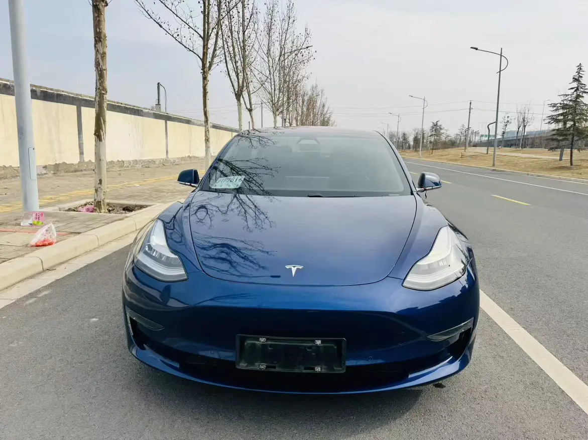 Tesla Model 3  из Китая