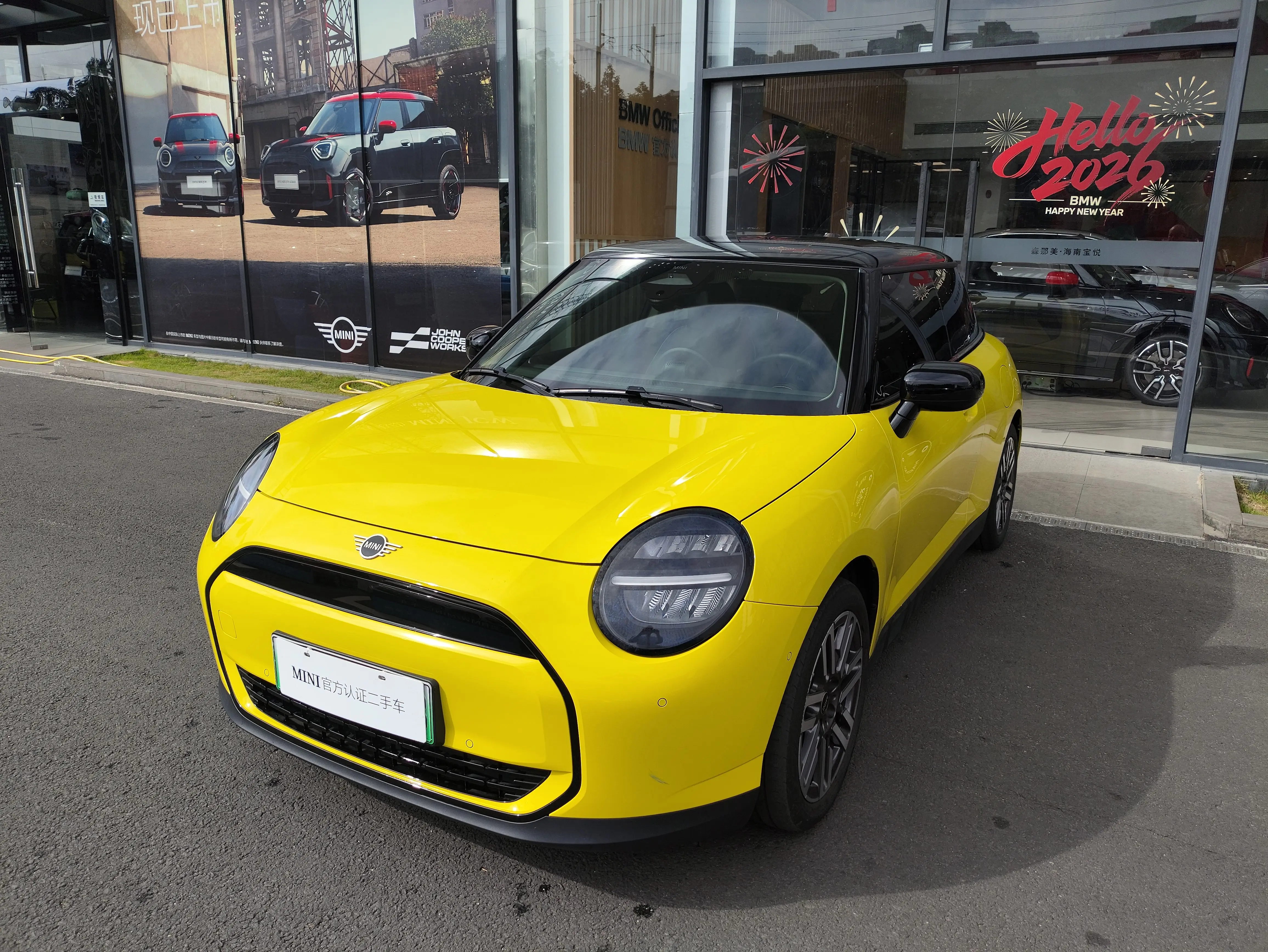 MINI ELECTRIC  COOPER  из Китая