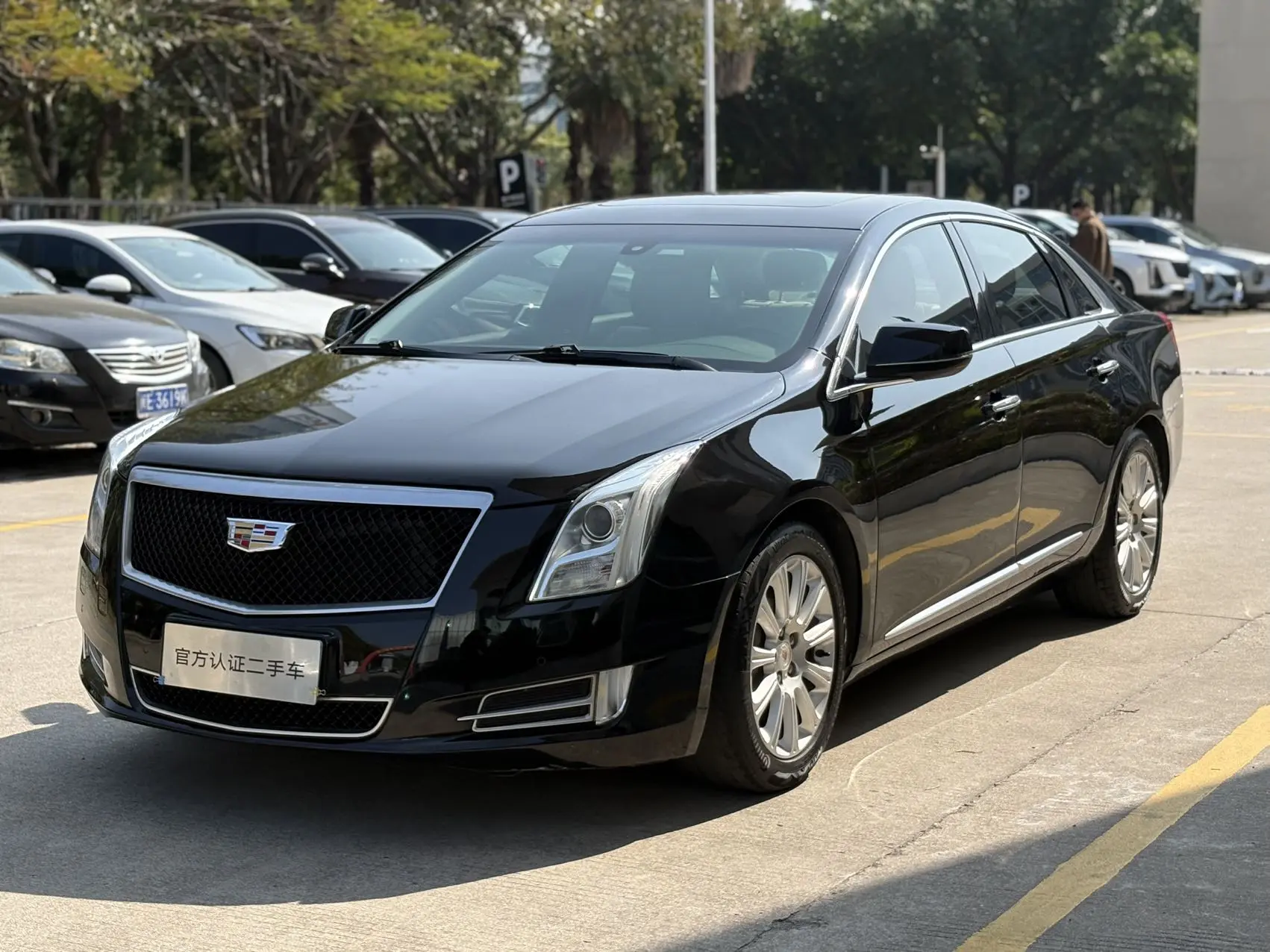 Cadillac XTS  из Китая