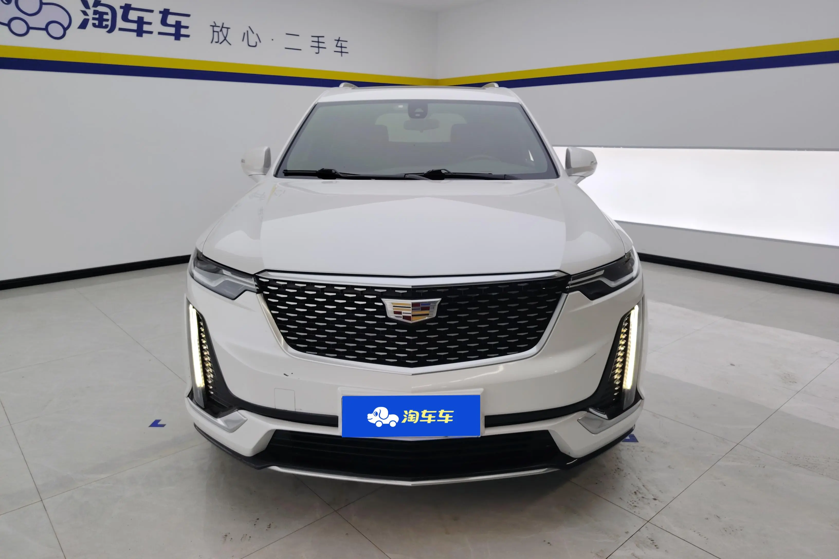 Cadillac XT6  из Китая