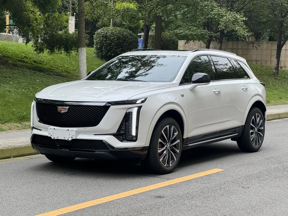 Cadillac XT5  из Китая