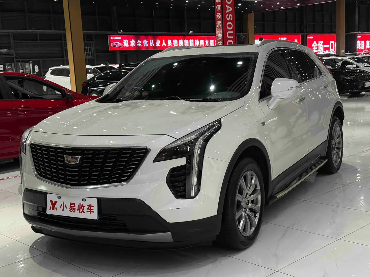 Cadillac XT4  из Китая