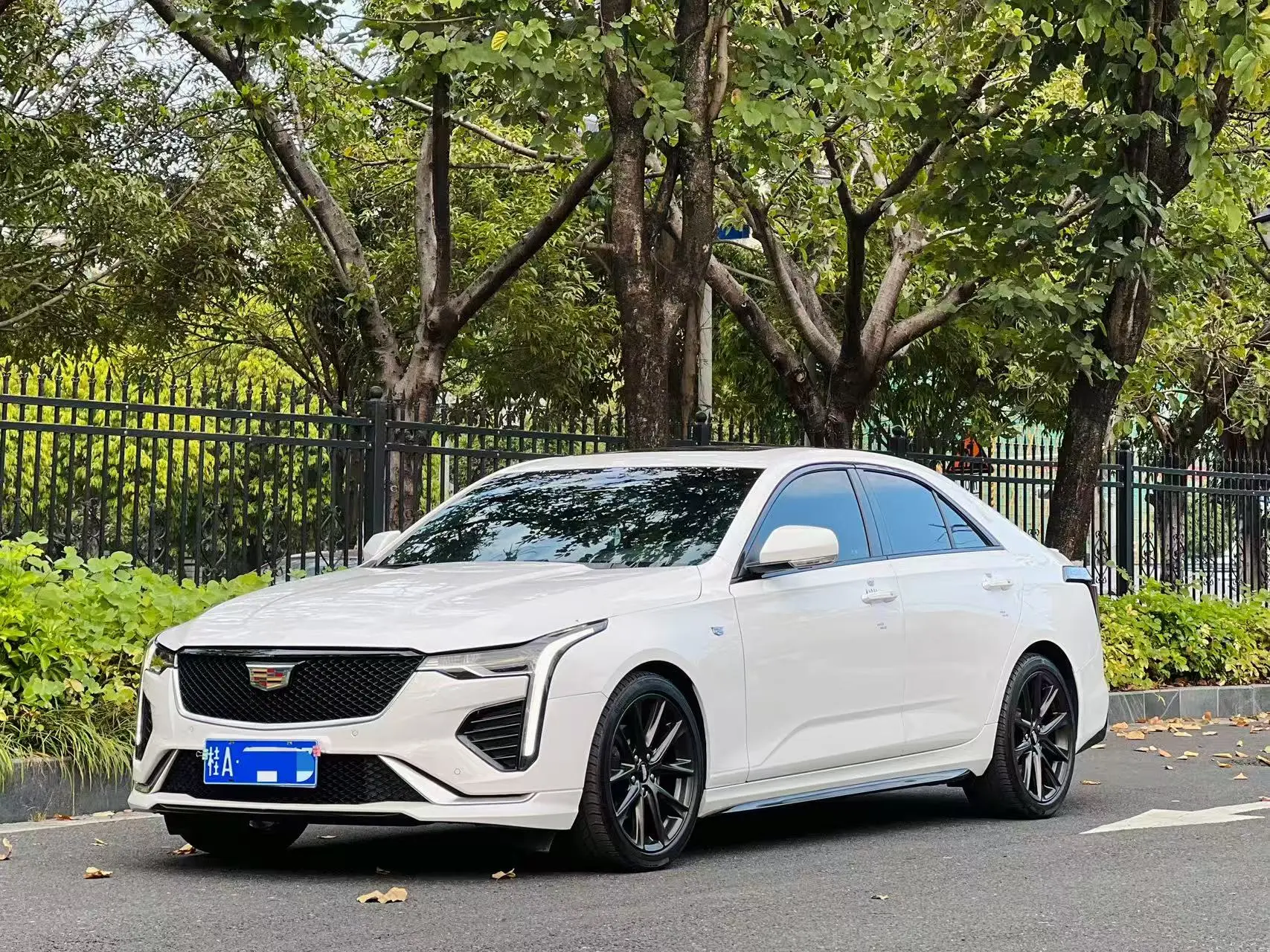 Cadillac CT4  из Китая