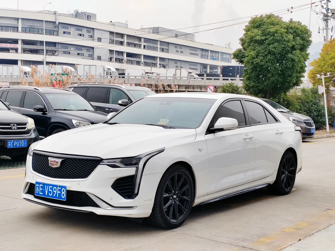 Cadillac CT4  из Китая