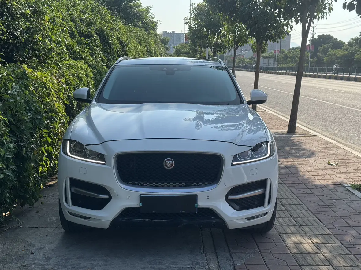 Jaguar F-PACE  из Китая