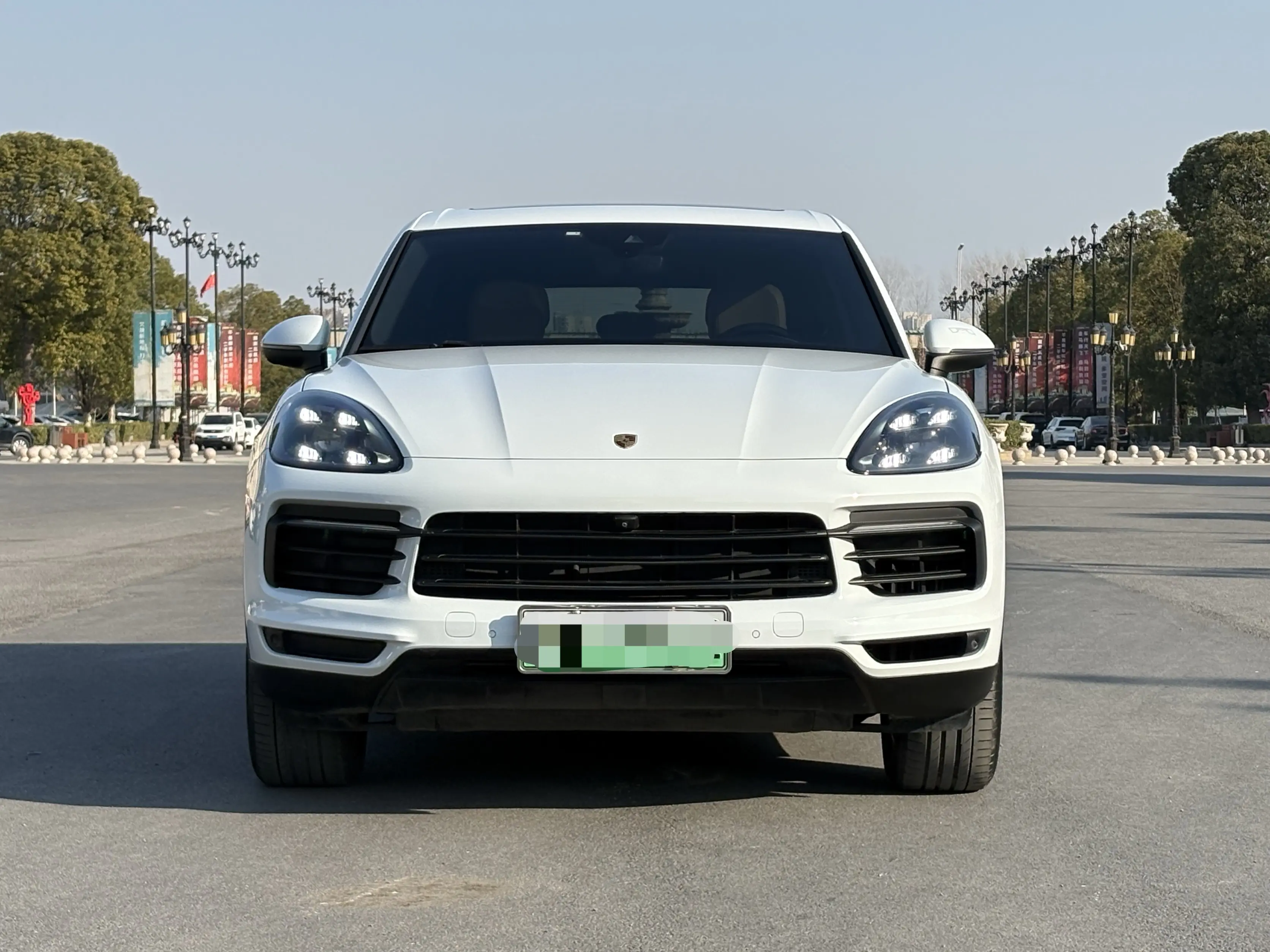 Porsche Cayenne E-Hybrid  из Китая