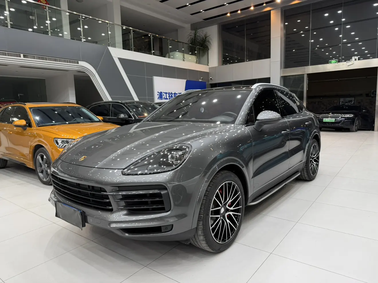 Porsche Cayenne Coupe  из Китая
