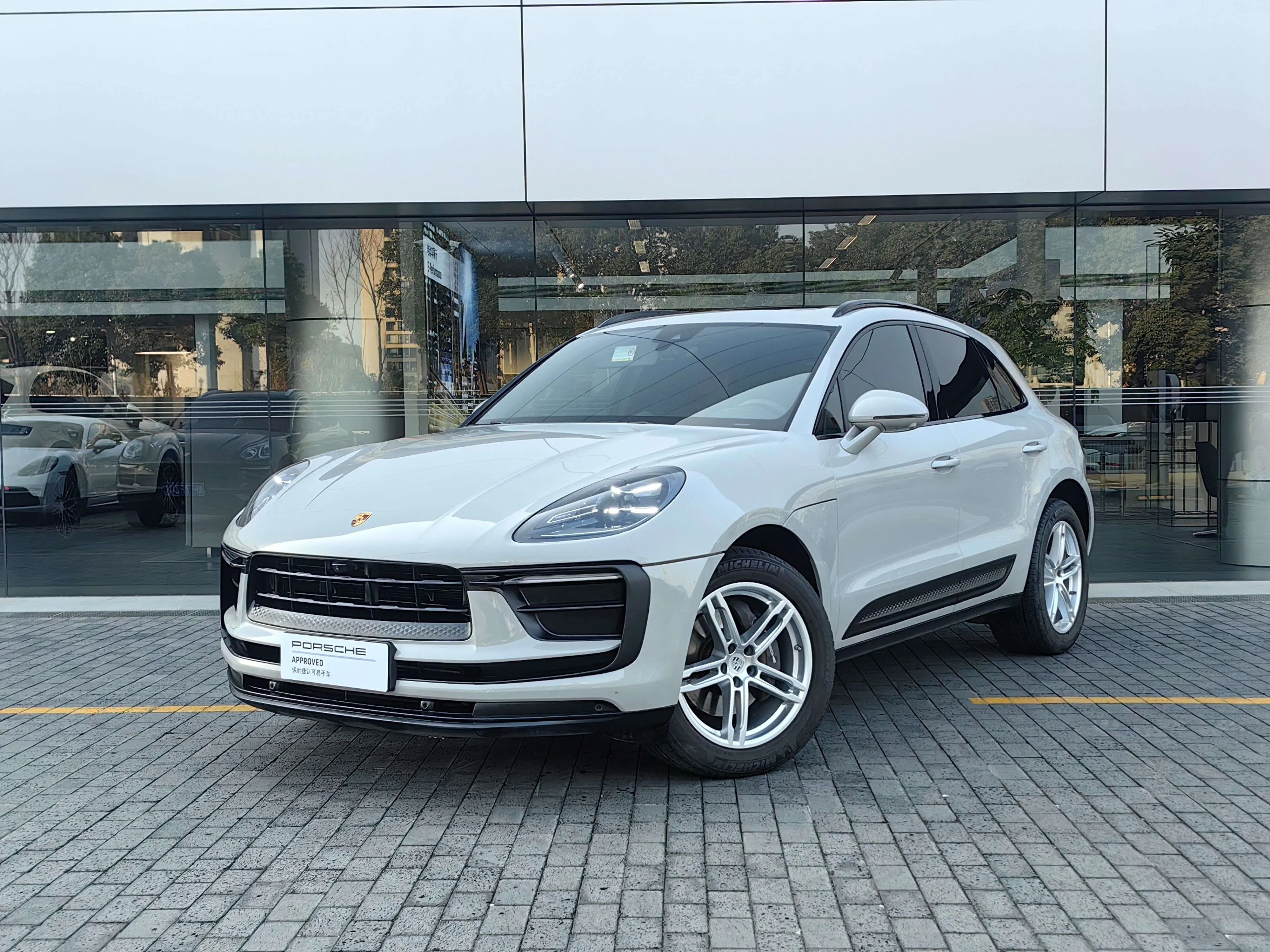 Porsche Macan  из Китая