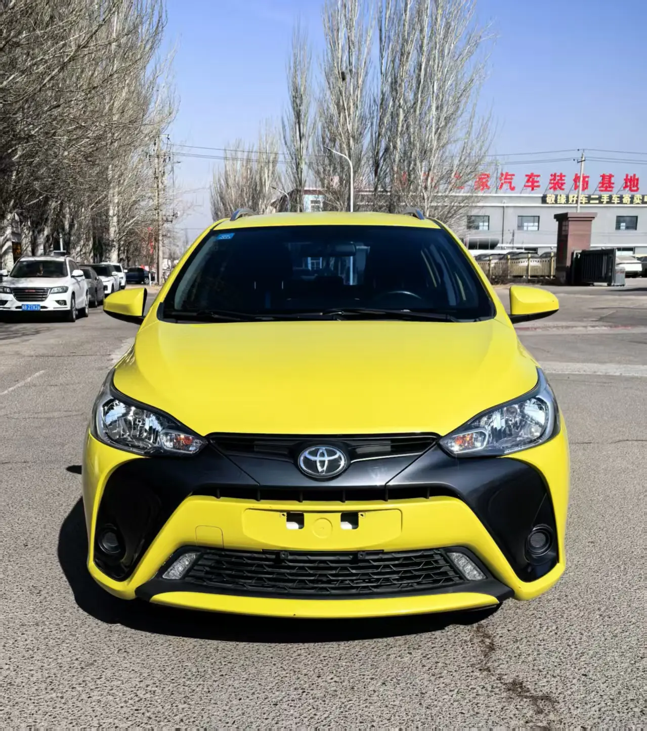 Toyota Yaris L  из Китая