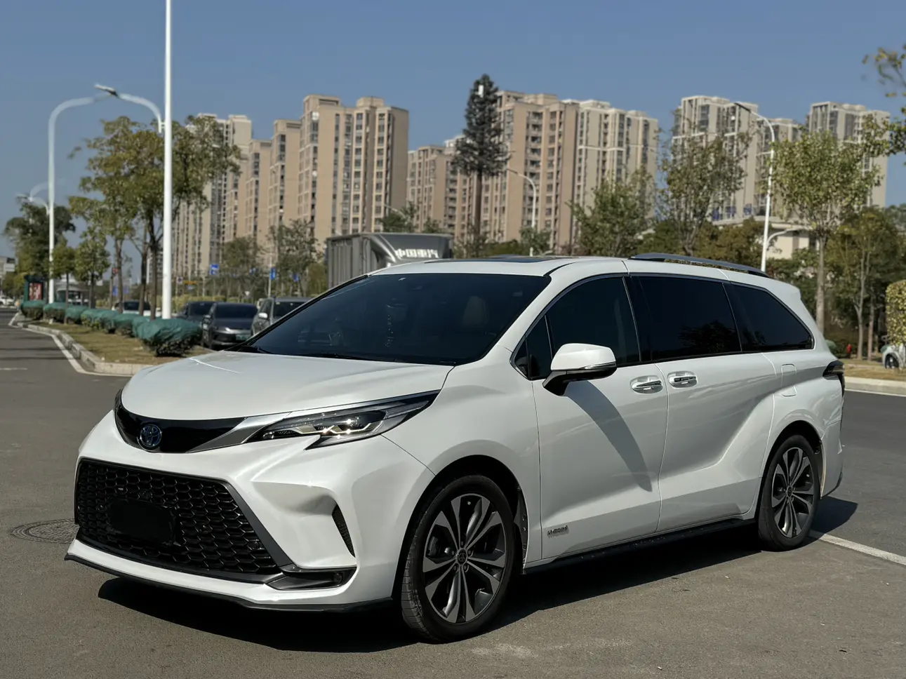 Toyota Granvia  из Китая