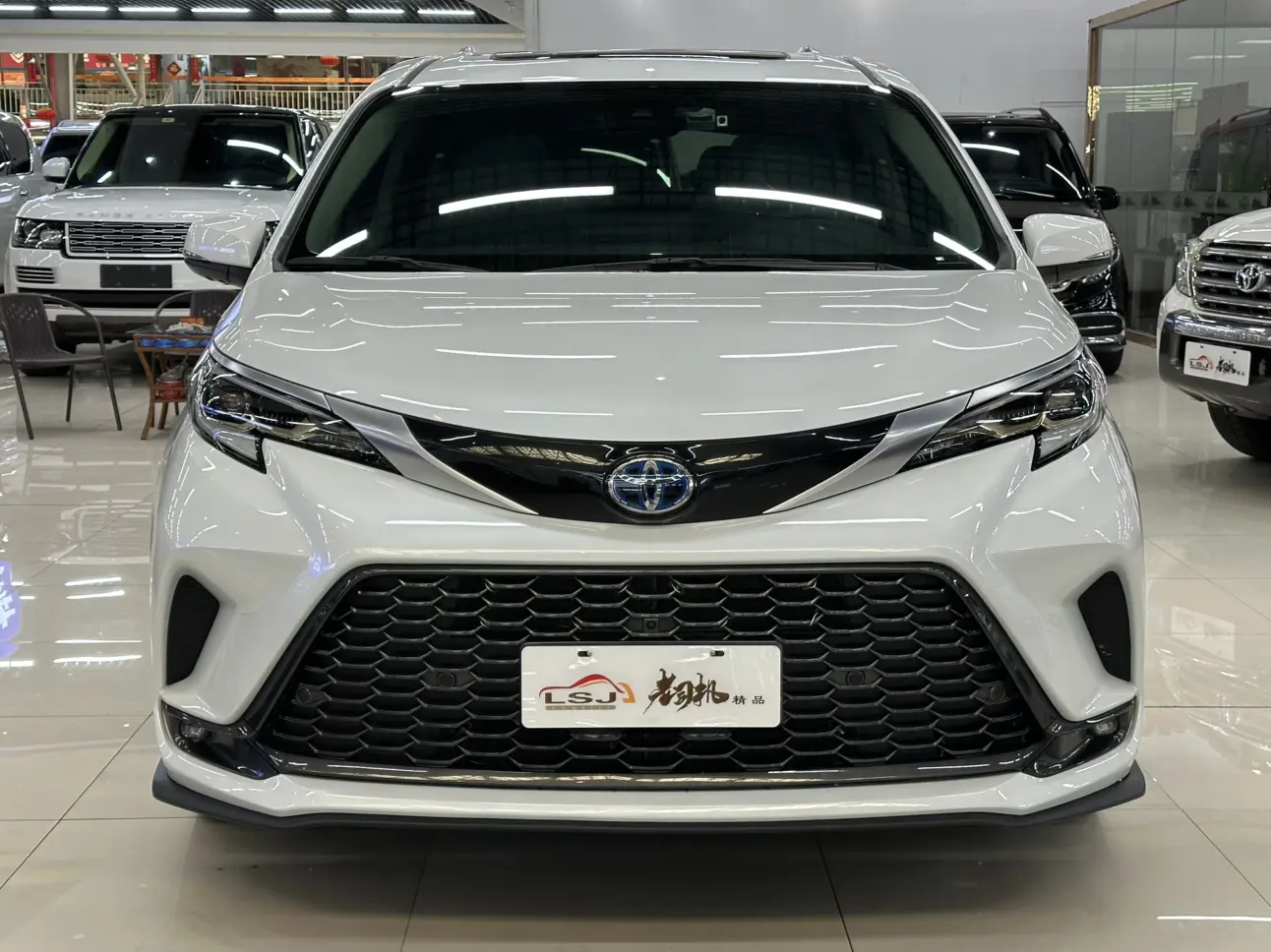 Toyota Granvia  из Китая
