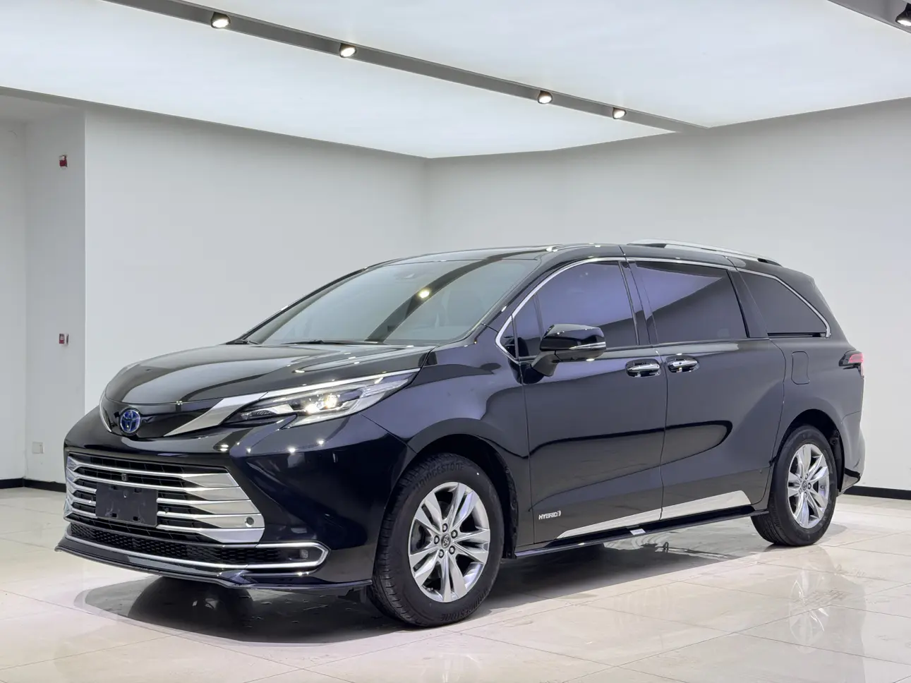 Toyota Sienna  из Китая