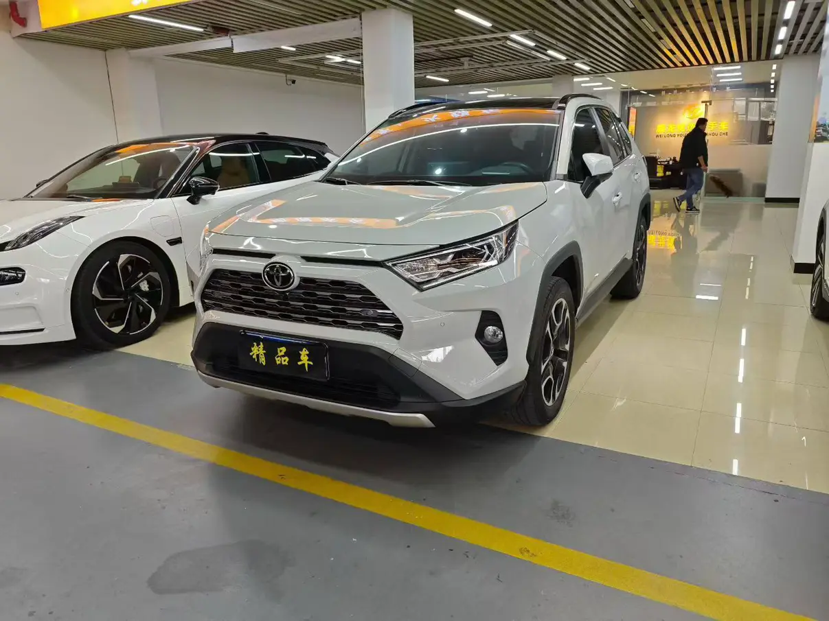 Toyota RAV4  из Китая
