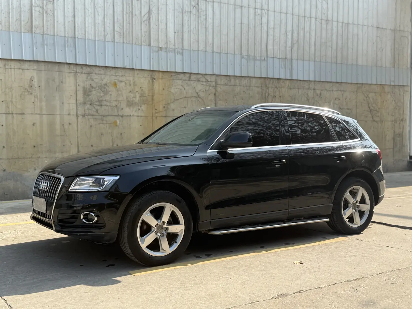 Audi Q5  из Китая