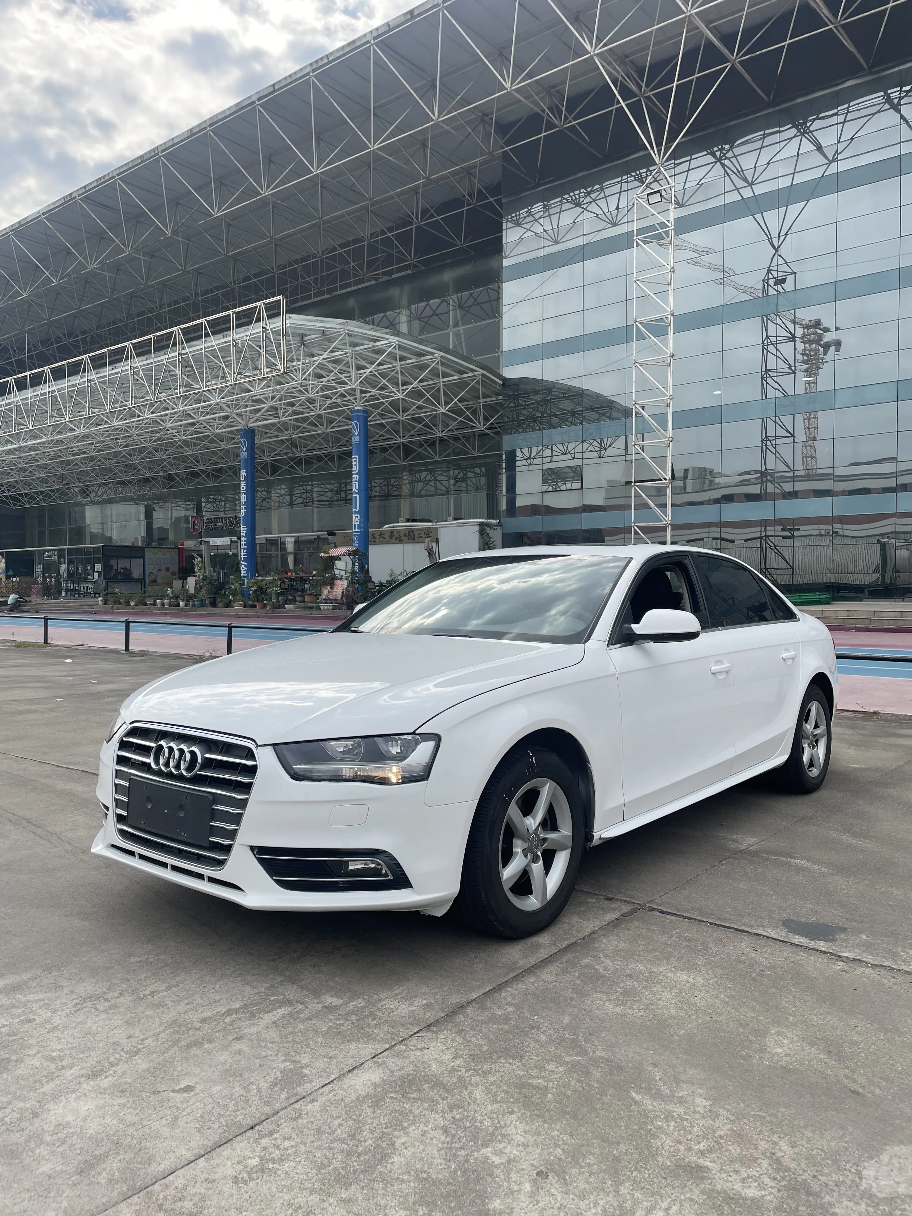 Audi A4L  из Китая