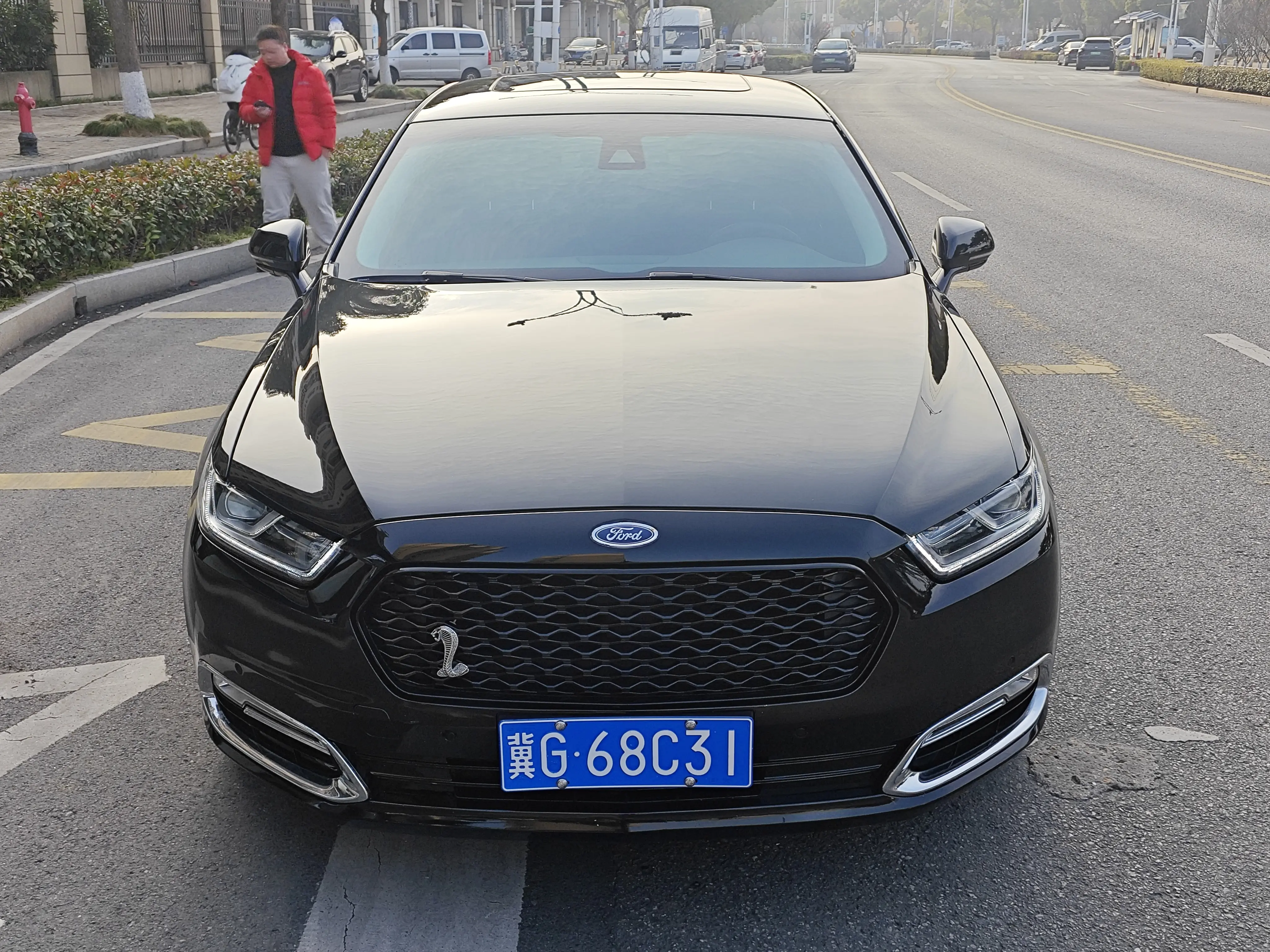 Ford Taurus  из Китая