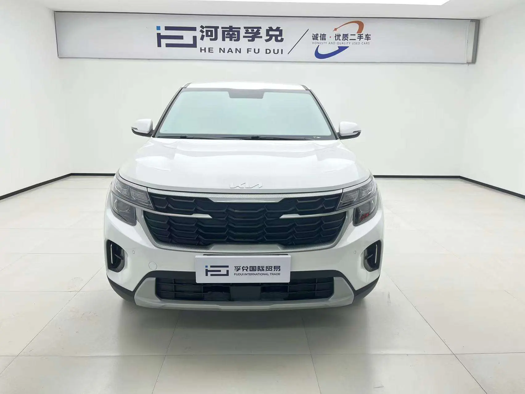 Kia Seltos  из Китая