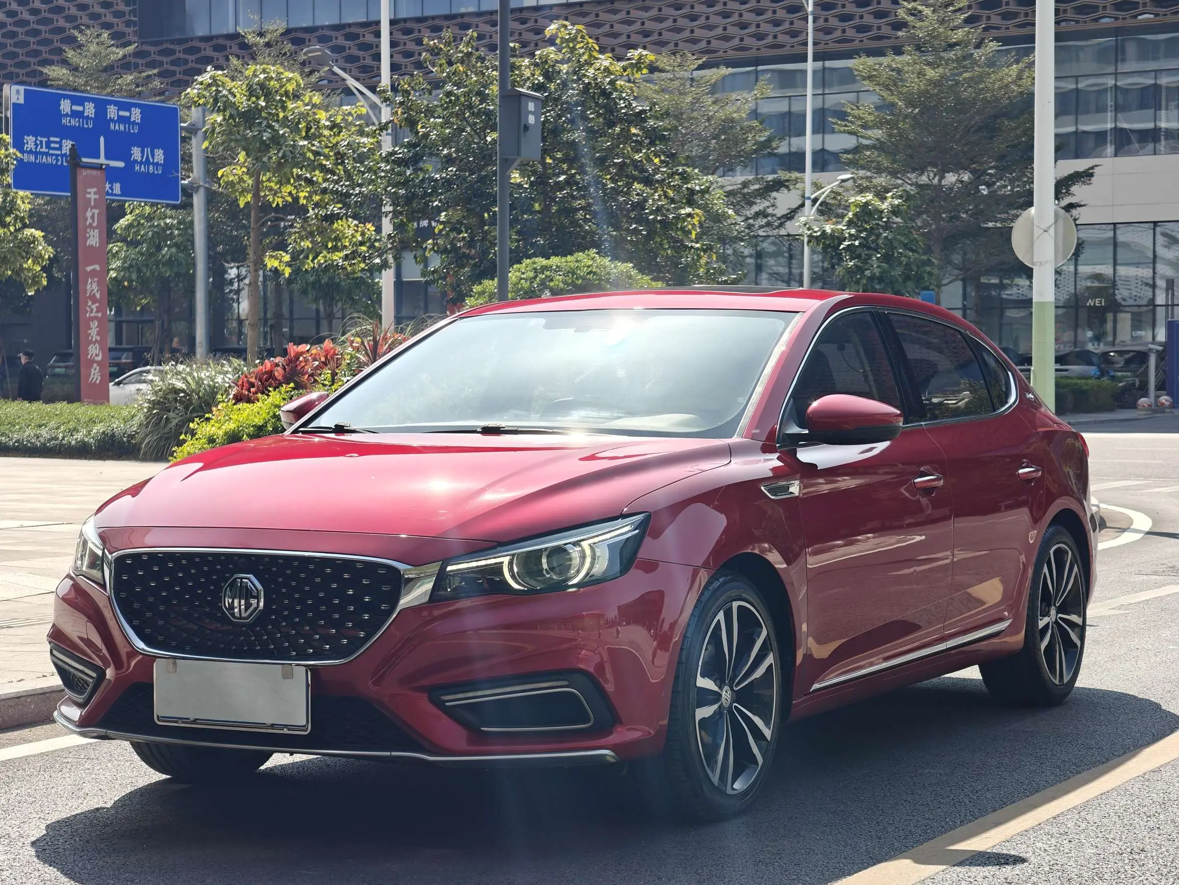 MG 6  из Китая