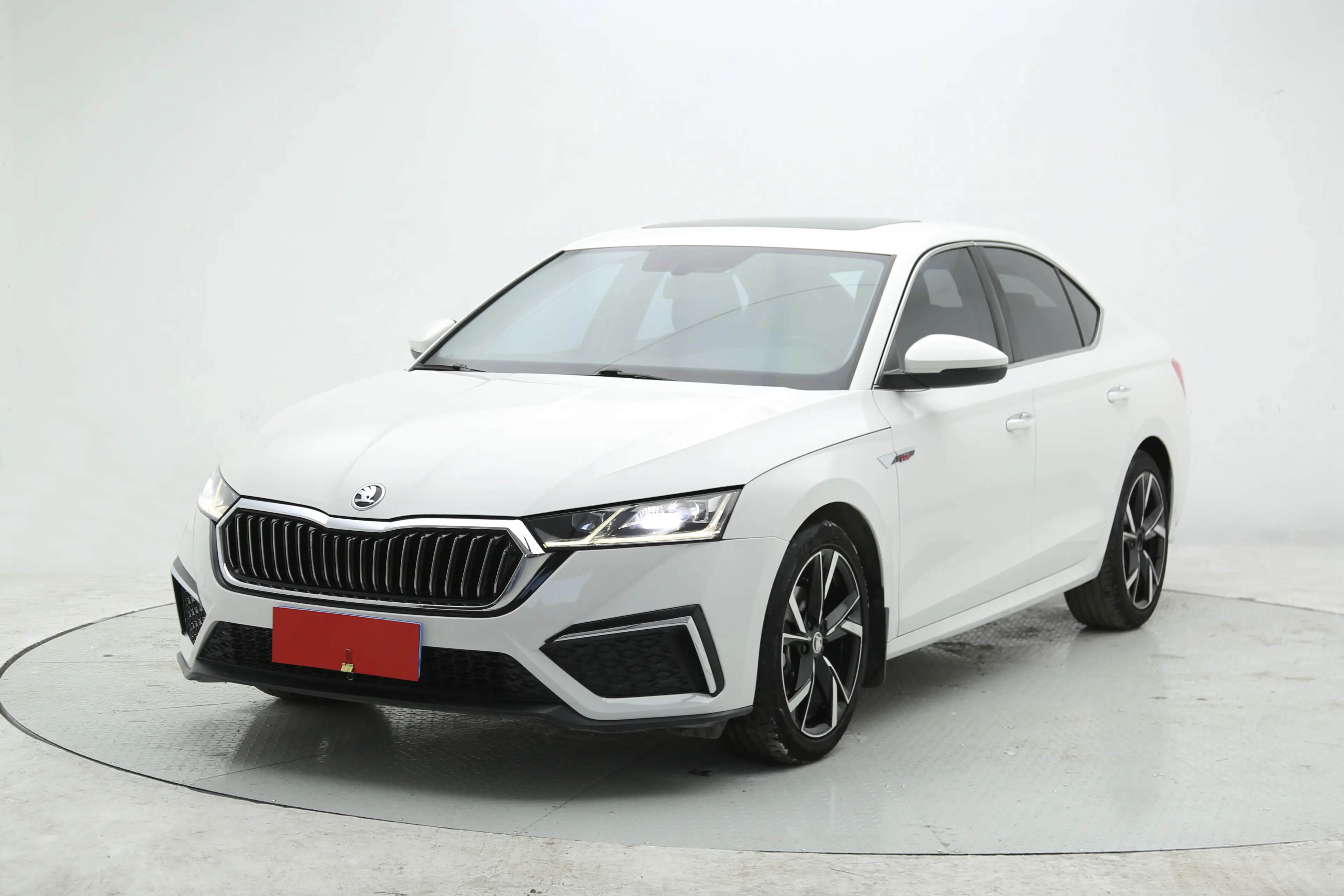 Skoda Octavia  из Китая