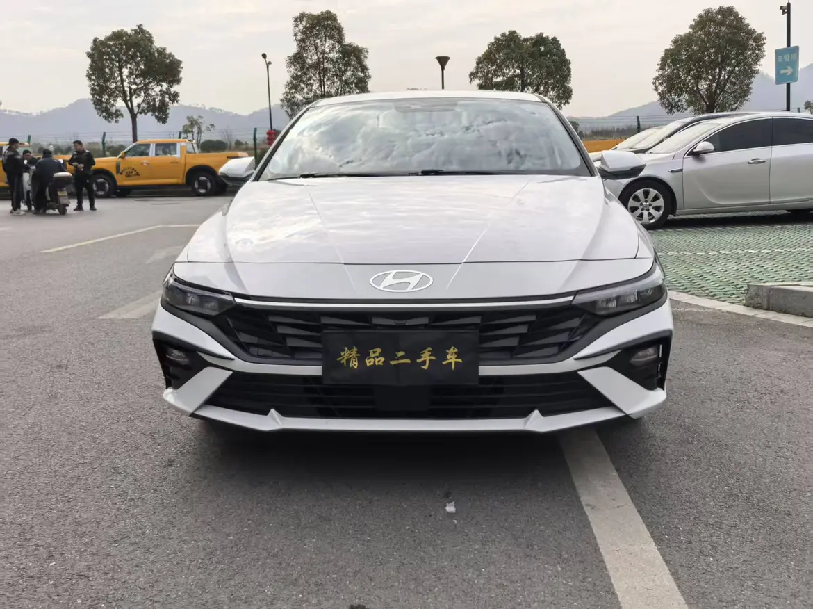 Hyundai Elantra  из Китая