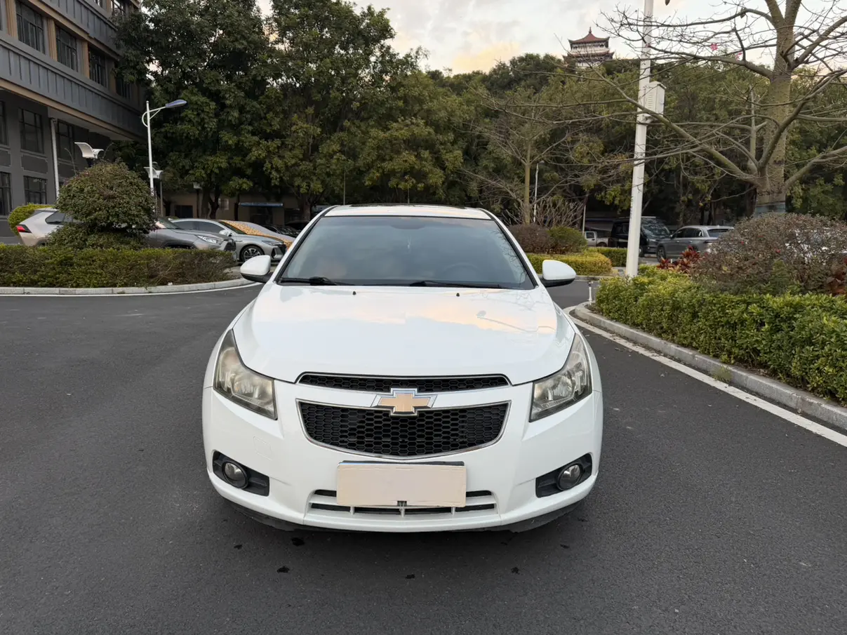 Chevrolet Monza (Cruze)  из Китая